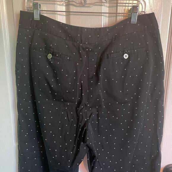 Chico's Black Capri Pants White Circle Pattern Casual Pant Chicos Size 2.5 US 14 - Picture 6 of 7